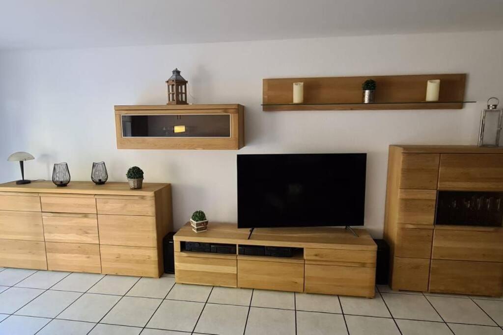 ראטינגן Zentrale Messe/Ferien Whg Mit Garten & Parkplatz מראה חיצוני תמונה